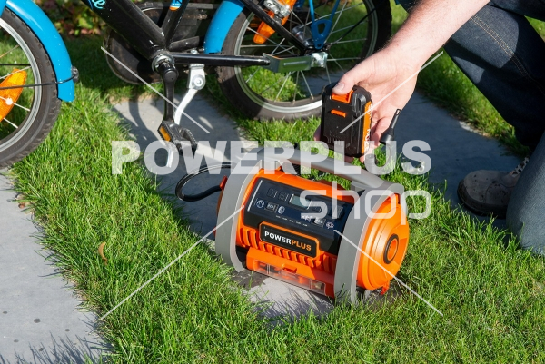 POWDP7030 - Aku kompresor 20V  plus 220V (bez AKU)