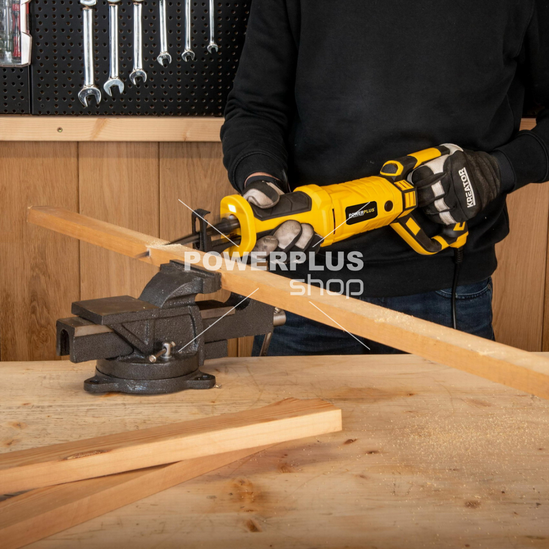 POWX03971 - Ocasová pila 920 W